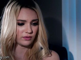 GIRLSWAY - Hawt Golden-haired Kenna James Bangs Riley Reid After Discovering The Truth FULL SCENE