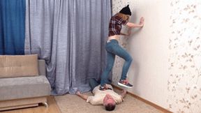 Amazing female domination by skinny chick in Nike`s and her slave, vf1311h 720p