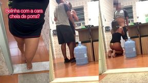 belinha hotwife se exibindo em dose dupla: seduziu o entregador e depois o moto uber. ganhou duas gozadas na boquinha!