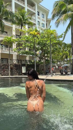 Boobs Flashing Outdoor, Ahegao, Spit, Getting Wet