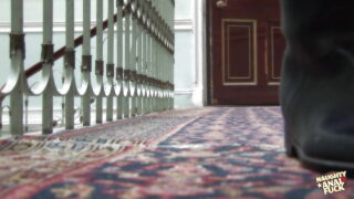 Jay Snake ejacula um creme pegajoso bem fundo no cu apertado dela