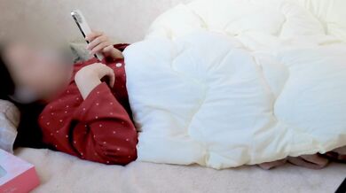 【Personal shooting】Masturbation while watching AV in bedAmateur real masturbation Japan woman who felt good and got too wet