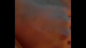 Caresser mon corps de cochonne