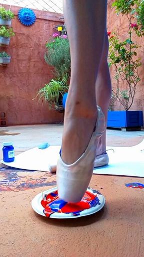 Pointe shoes and paint 🩰🎨