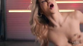 Emma Rose – Big Shiny Fuck