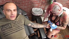 Tattoo Artist Gets Distracted By His Heavily Inked Client During A Session