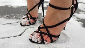 Tuna high heels sandals on ice, sliding high heels on ice, slippery high heels on ice