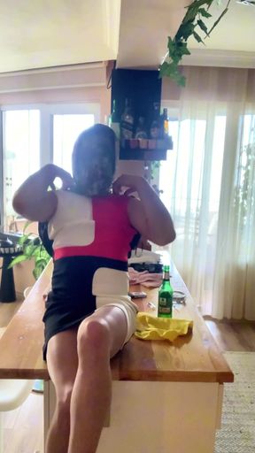 THE MATURE STEPMOMS ZIPPER GOT OPENED.THE END IS SHOCKING   Clip 2