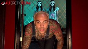 Watch fantastic Sascha Ink and Sami White's smut