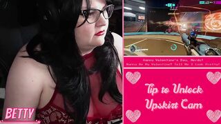 Chubby Gamer cunt with mouth Plays Overwatch While Chat Makes Her Cum on Valentine's Day