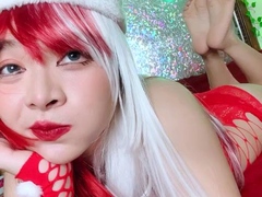 SnowPrincess aka snowpriness OnlyFans - Wiggle from far