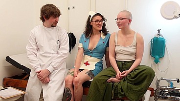 BTS set up and pre-scene negotiation for this super hot mesmerism and medical fetish shoot with hypnohedonista and sinisterde...