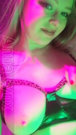 My Titties in Slow-motion