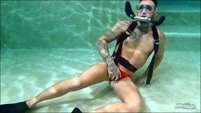 607 - MEN ONLY - Red Brief and Green Net C4S