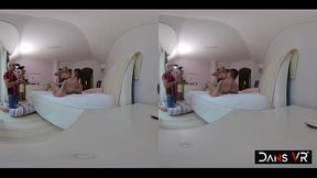 Lana'_s Leg Shaking Orgasm, Knight &amp_ Bird'_s Savage Double Fucking!