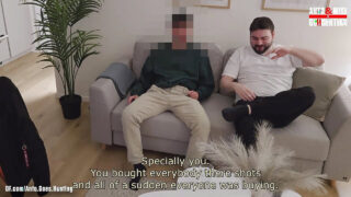 Hisap zakar, pancutan mani, tanpa lengan, ciuman, menjilat, berbulu, kali pertama – lelaki muda amatur Jerman ditiduri di punggung tanpa lengan