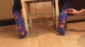 TICKLING TIED UP FEET WITH SUPERMAN SOCKS - MOV Mobile Version