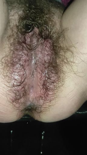 Hairy busch Long pee