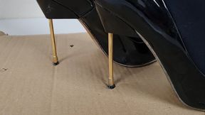 Metal Heeled Cardboard Crush