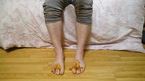 Thick hot sticky gravy all over my juicy male feet
