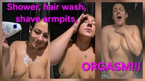 Natural MILF Shower Routine: Hair Wash, Shaving Armpits & Intimate Showerhead Orgasm