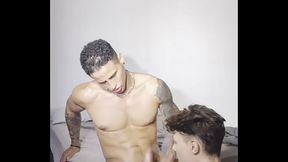 H&eacute_tero Malandro comendo Novinho e gozando dentro