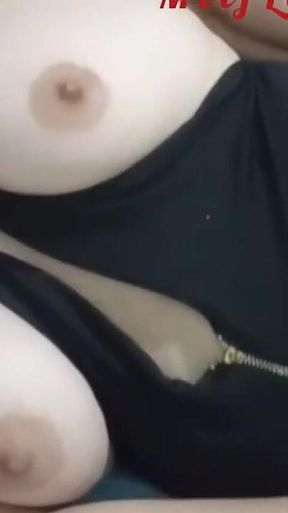 Video of Hot Latina Looking for Man