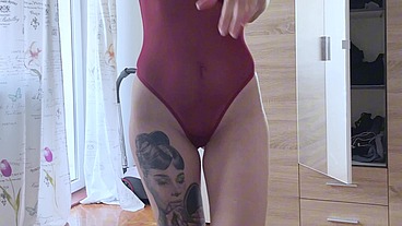 A stepson helped his stepmother pick out an evening dress and fucked her hard from behind