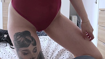 A stepson helped his stepmother pick out an evening dress and fucked her hard from behind