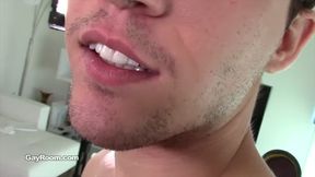 Casting Agent Gives Nerdy Twink An Anal Audition & Facial On His Glasses