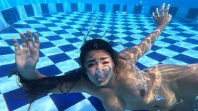 I cant get out of the underwater