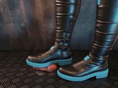 Miku Bootjob in Black and Blue High Boots - Cock Balls