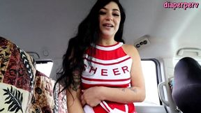 sushii xhyvette uses your diaper in car