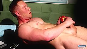 Horny Hottie Flaunts His Booty And Orgasms Too Nextdoor Male - Randy A