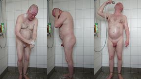 einseifen und abduschen unter der dusche