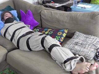 Luna Grey - encased blanket