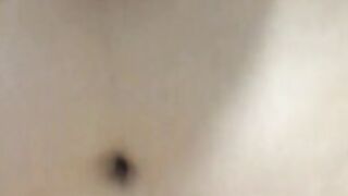 乳首をびんびんに勃起させたセフレの素股