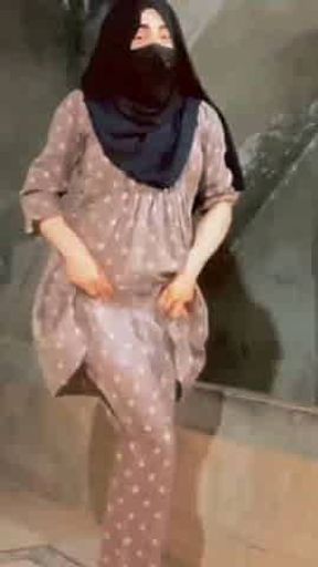 My sister did this for the first time.Made such a video