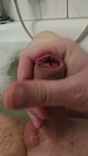 Solo in the bathtub !! 3from3 !!