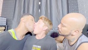 GREEDY KISSES ON SATURDAY NIGHT IN A TRIO - BY JOE WINTER, JAMAL SANGENT AND JHONY MURRAY - CLIP 02
