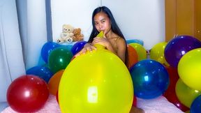 Sexy Camylle Mass Pops Balloons And Cluster Balloons In A Hot Gold Dress