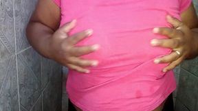bbw crente safada da bunda grande se exibe igual um putinha e mostra sua buceta
