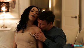 Romantic seductive babe Emily Bender ends up the date with steamy fuck