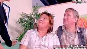 Deutsche Amateure In Amateur House Wife Swingers Orgy - German Milf Threesome