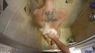 Nikki Shower Helper