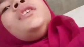Old Man Sucks Jilbab Behind House, Red Pussy&#x270C;