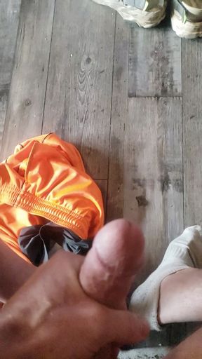 jus enjoying my cock