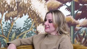 ”Natasha, 35 years old, naughty chick with two faces...”