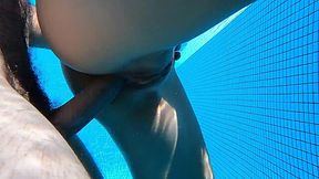 Underwater sex with fit amateur ends with huge creampie