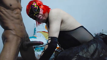 Macho cubano con enorme y gruesa bbc, follando travesti duro y fuerte, ella gime y disfruta como nunca esa vergota